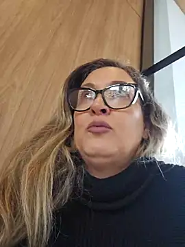 bellafortune69 online show from July 4, 3:07 pm
