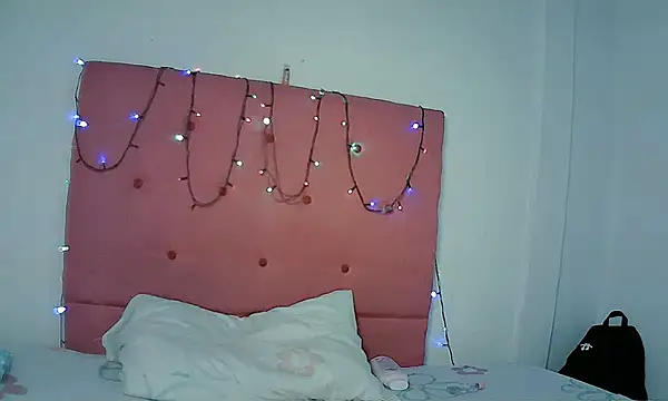 Snapshot of Mia_Suarez7 chatting on July 11, 10:22 pm Mia Suarez7 online show from July 11, 10:22 pm