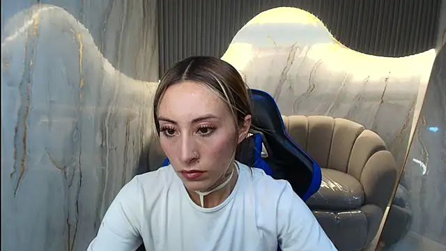 katalina r  online show from February 24, 3:15 am