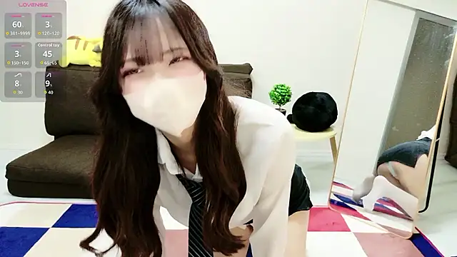 Snapshot of Nanamin- chatting on June 9, 9:32 am Nanamin- online show from June 9, 9:32 am
