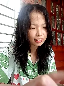 Snapshot of Chammy720 chatting on July 1, 10:50 am Chammy720 online show from July 1, 10:50 am
