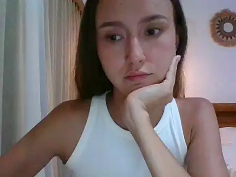 Snapshot of Nyvoria chatting on March 13, 1:51 pm Nyvoria online show from March 13, 1:51 pm