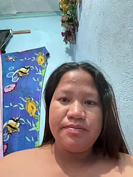 Snapshot of Hottie_Pussy chatting on June 27, 12:33 pm Hottie Pussy online show from June 27, 12:33 pm