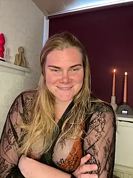 SexyBlondJoanna online show from March 7, 1:08 pm