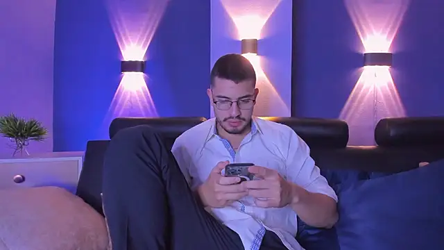 Jay Grip online show from March 11, 7:53 pm