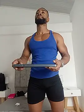 Snapshot of Dante_Knox chatting on June 8, 11:32 am Dante Knox online show from June 8, 11:32 am