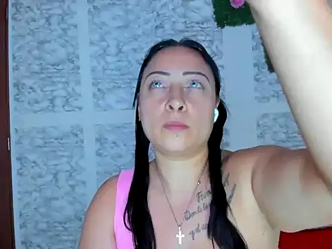 XXXStephanie XXX online show from April 26, 9:34 pm