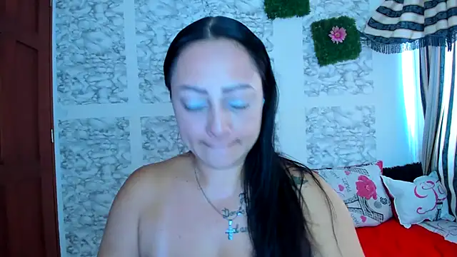 Snapshot of XXXStephanie_XXX chatting on June 21, 8:55 pm XXXStephanie XXX online show from June 21, 8:55 pm