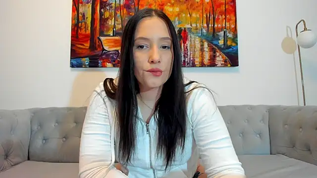 Snapshot of Angell-Sky chatting on June 10, 7:24 pm Angell-Sky online show from June 10, 7:24 pm