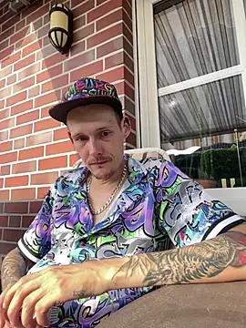 Donaldduck0069 online show from May 22, 4:34 pm