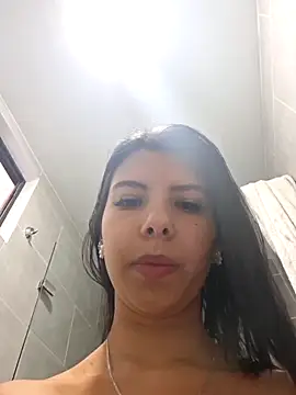 jade03  online show from May 3, 3:07 pm