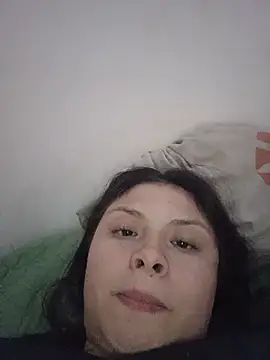 Snapshot of yessica_gomez01 chatting on July 3, 10:27 pm yessica gomez01 online show from July 3, 10:27 pm