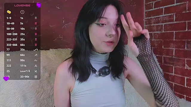 Snapshot of LisaBunnyy chatting on May 1, 9:52 pm LisaBunnyy online show from May 1, 9:52 pm