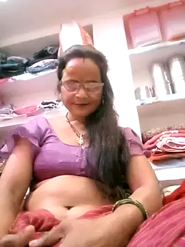 kiiuu sexe online show from February 18, 5:03 am