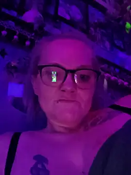 DisireAfterDark online show from March 17, 1:03 pm