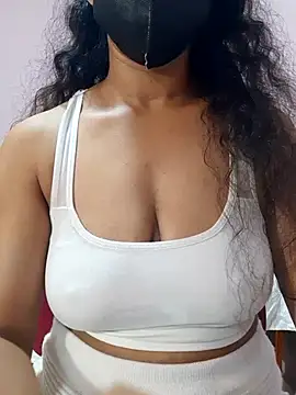 cutehotwife online show from February 26, 5:45 pm