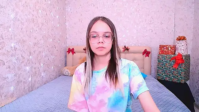 LolliStrawberry online show from January 11, 2:49 am