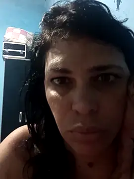 gaellymurlockx18 online show from February 6, 5:01 am