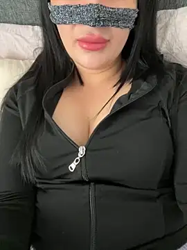 melissiaayzem online show from May 1, 9:36 am