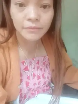 jjennyyy online show from April 29, 2:37 am