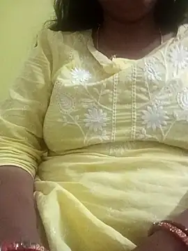 Snapshot of mohini_bhabhi chatting on June 12, 7:57 pm mohini bhabhi online show from June 12, 7:57 pm