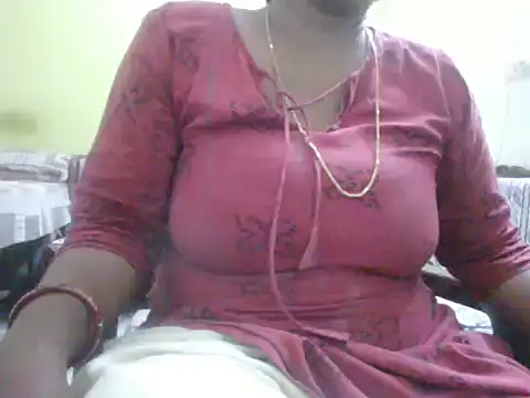 Snapshot of mohini_bhabhi chatting on June 19, 10:08 am mohini bhabhi online show from June 19, 10:08 am