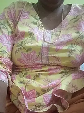 Snapshot of mohini_bhabhi chatting on June 29, 6:08 pm mohini bhabhi online show from June 29, 6:08 pm