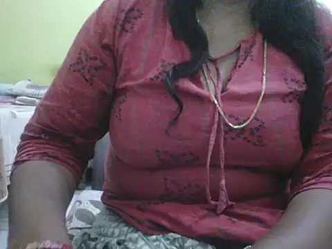 Snapshot of mohini_bhabhi chatting on July 2, 11:16 am mohini bhabhi online show from July 2, 11:16 am