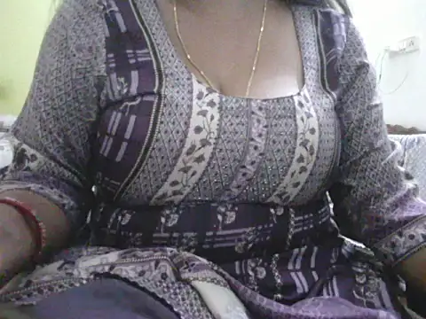 Snapshot of mohini_bhabhi chatting on July 4, 8:09 am mohini bhabhi online show from July 4, 8:09 am