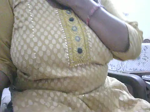 Snapshot of mohini_bhabhi chatting on July 18, 6:01 pm mohini bhabhi online show from July 18, 6:01 pm