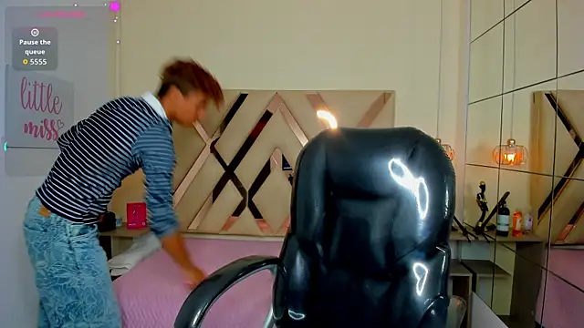 Anyelo Twink online show from July 29, 4:32 am