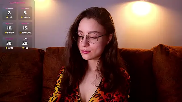 classy     online show from March 8, 1:15 pm