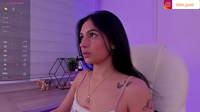 lilith petit  online show from April 29, 12:42 pm