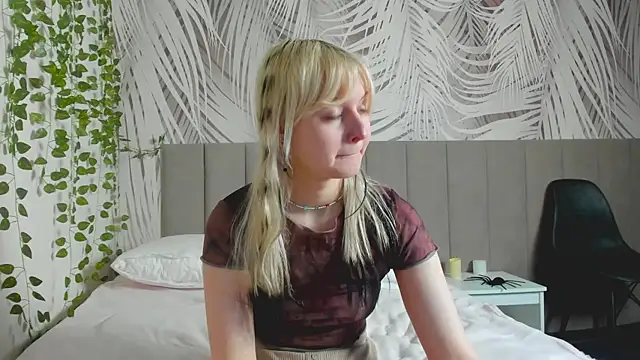 AdeleSilvy online show from February 12, 2:06 am