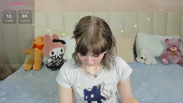 AdeleSilvy online show from June 23, 1:36 am