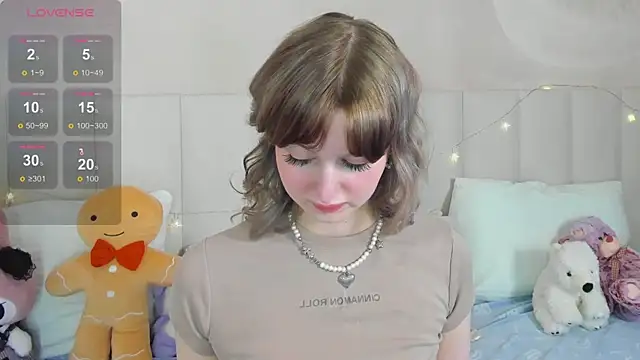 AdeleSilvy online show from June 25, 1:49 am