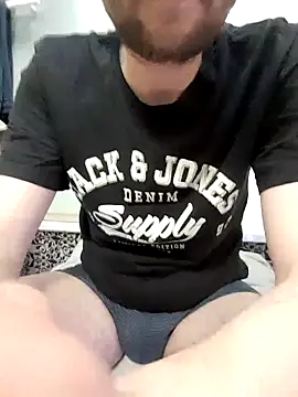 80julien online show from May 4, 7:54 pm