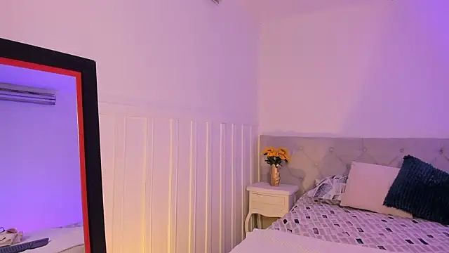 Little Lexyy online show from May 6, 5:03 am