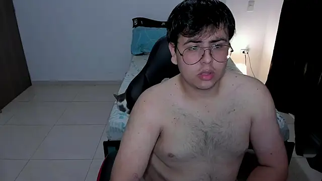 Dylan cr online show from March 28, 2:44 am