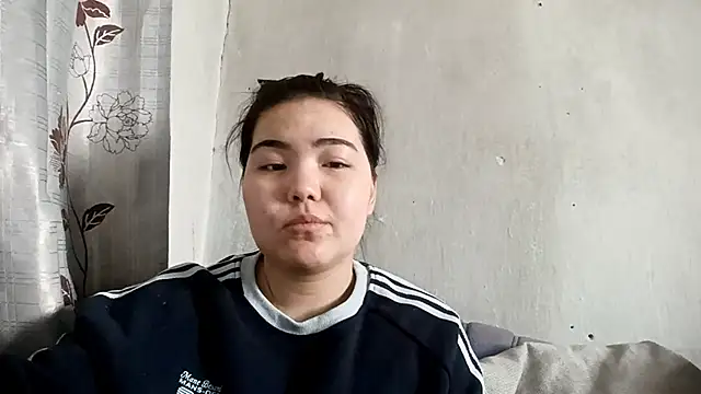 MollyAsian online show from February 15, 5:37 am