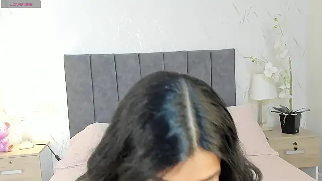 Antonella Coruso online show from March 14, 9:31 pm