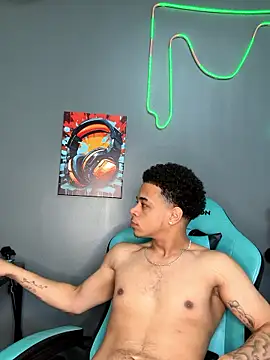 l-laross online show from January 12, 3:50 pm