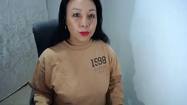 Snapshot of soyElena46 chatting on July 1, 11:56 am soyElena46 online show from July 1, 11:56 am