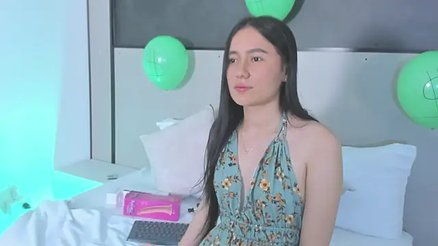 mia slora online show from March 17, 12:19 pm