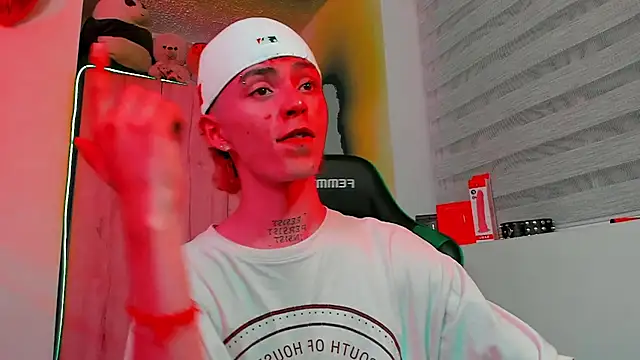 Maiky Cooper01 online show from January 15, 1:32 am