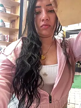 Snapshot of cristal-123 chatting on March 8, 6:01 pm cristal-123 online show from March 8, 6:01 pm