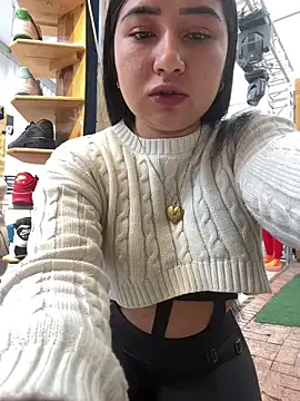 Snapshot of cristal-123 chatting on March 23, 4:11 pm cristal-123 online show from March 23, 4:11 pm