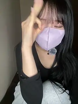 Snapshot of rin_15 chatting on May 9, 10:37 pm rin 15 online show from May 9, 10:37 pm