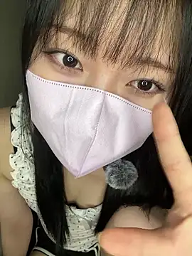 Snapshot of rin_15 chatting on June 13, 12:03 pm rin 15 online show from June 13, 12:03 pm