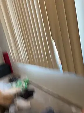 Snapshot of AverageSexFiends69 chatting on February 9, 7:07 pm AverageSexFiends69 online show from February 9, 7:07 pm